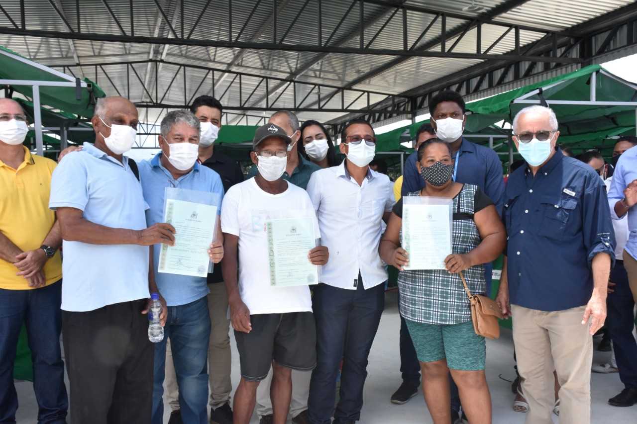 Camacã: Prefeitura entrega a nova feira livre de São João do Panelinha